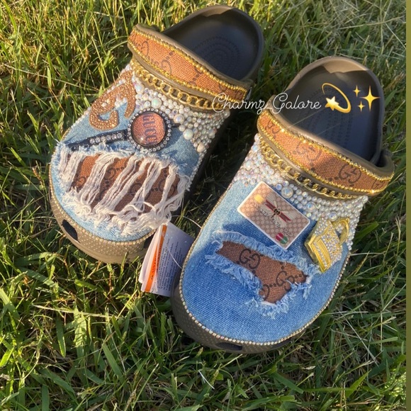 Customized Crocs - Picture 2 of 4